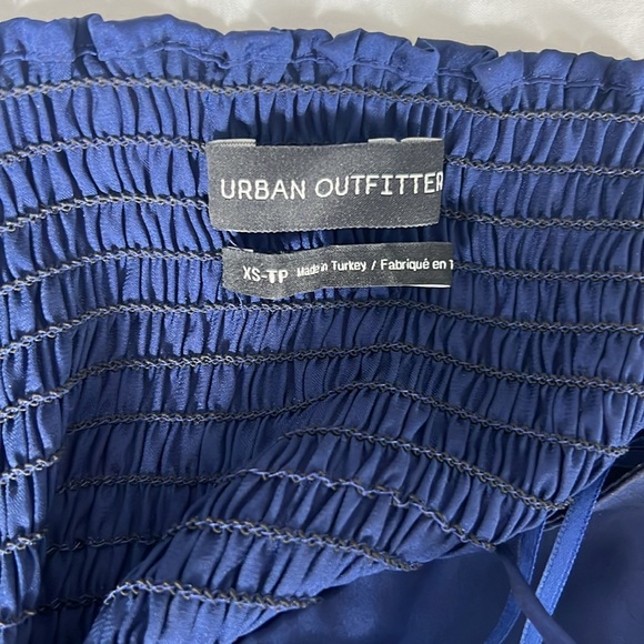 URBAN OUTFITTERS BLUE BELLA TIE SHOULDER TOP - Picture 5 of 5